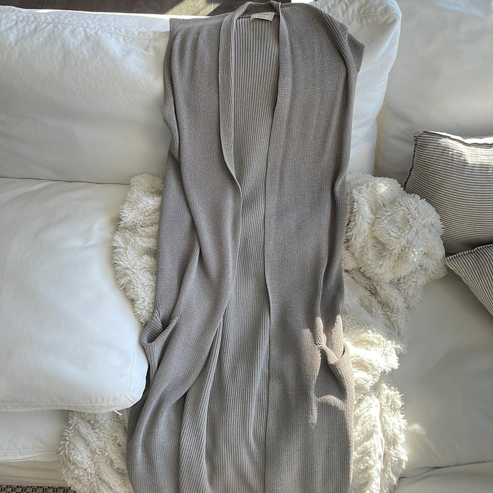 Wilfred sleeveless sweater